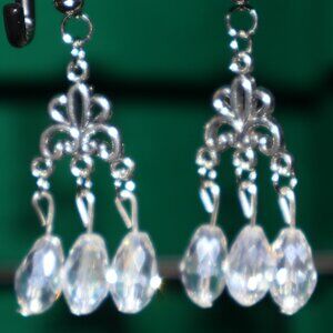 Handmade Clip-On Earrings - BEAUTIFUL White Teardrop Crystal Beads - COT 58